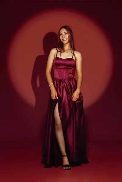 Vestido graduacion: Borgoña Imperial